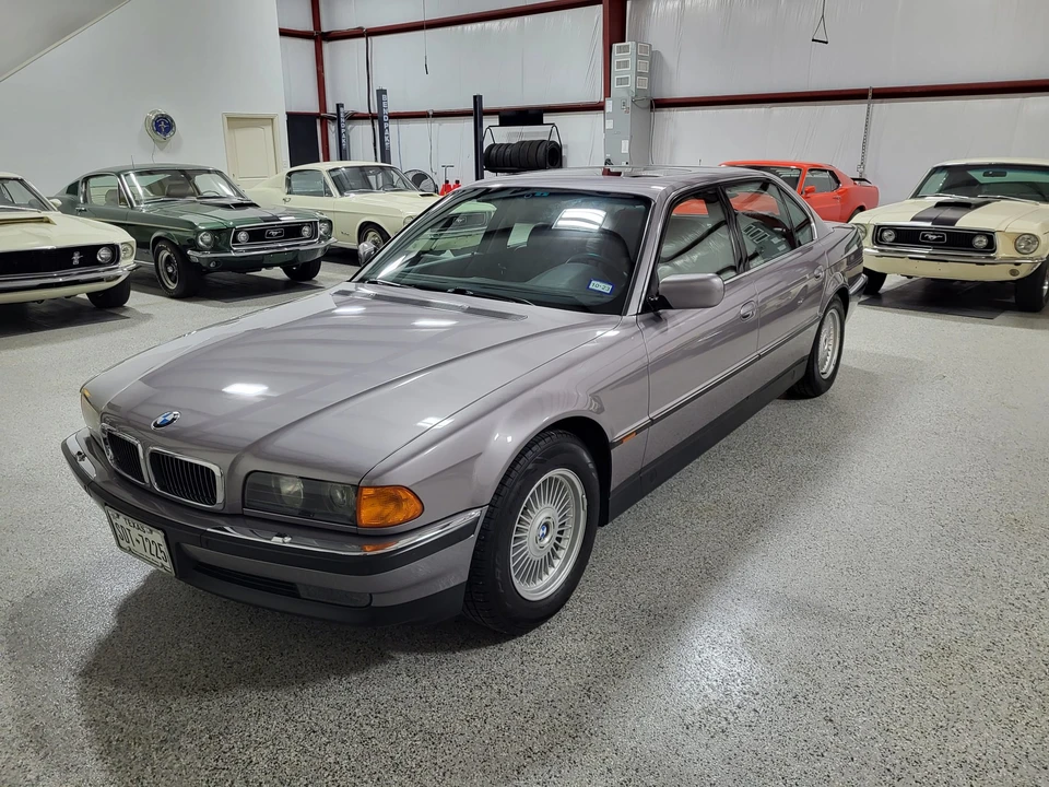 1997 BMW E38 750i & 750iL Sedan - Image 12 of 31