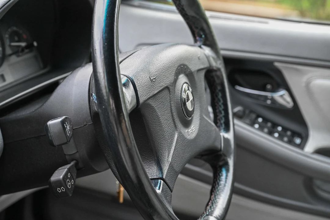 1997 BMW E31 8 Series - Image 26 of 30