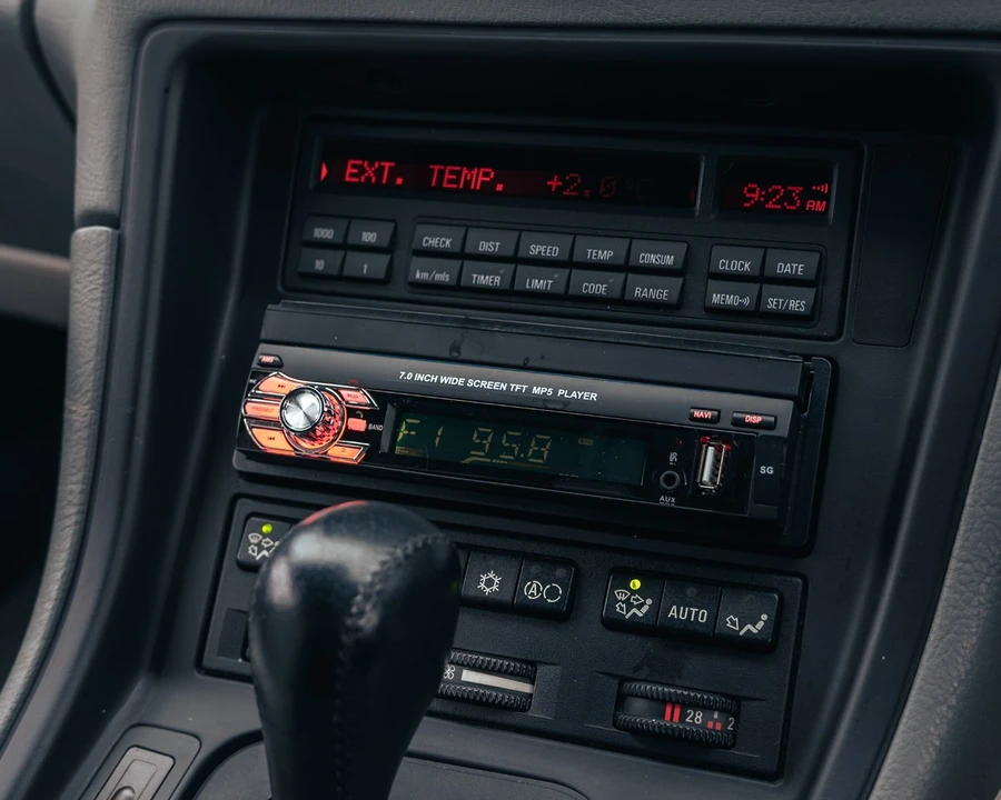 1998 BMW E31 8 Series - Image 27 of 30