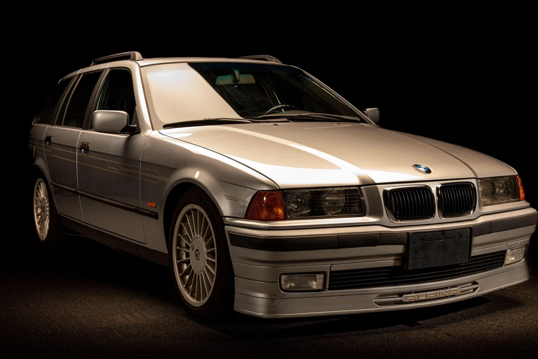 1997 BMW Alpina B6 - Image 2 of 31