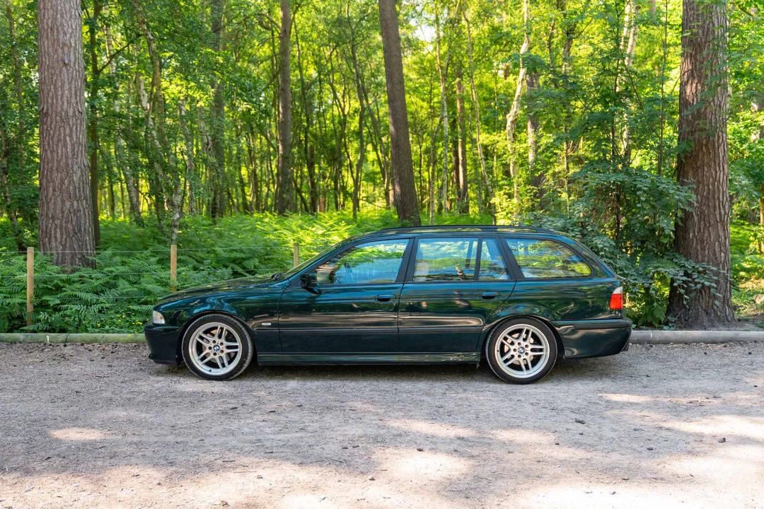 1997 BMW E39 540i - Image 9 of 31