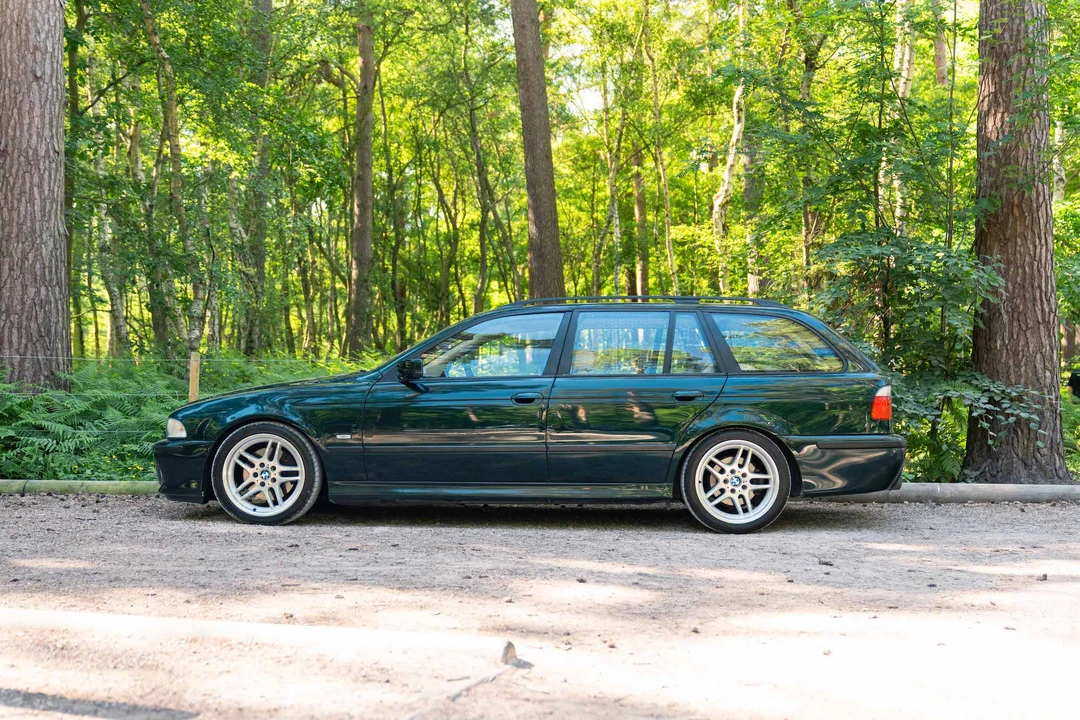 1997 BMW E39 540i - Image 16 of 31
