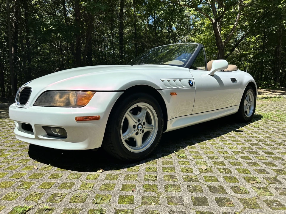 1997 BMW Z3 Roadster - Image 2 of 31