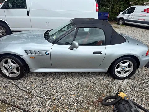 1997 BMW Z3 4-Cyl Roadster 2D