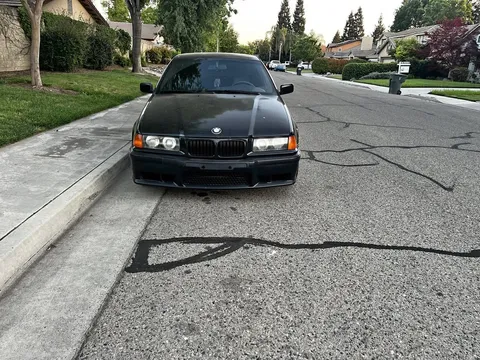 1997 BMW 318i Sedan