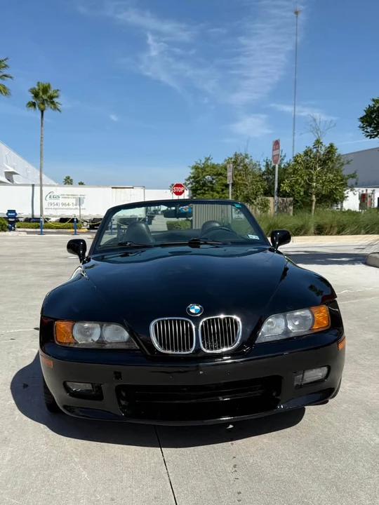 1997 BMW Z3 Roadster - Image 2 of 10