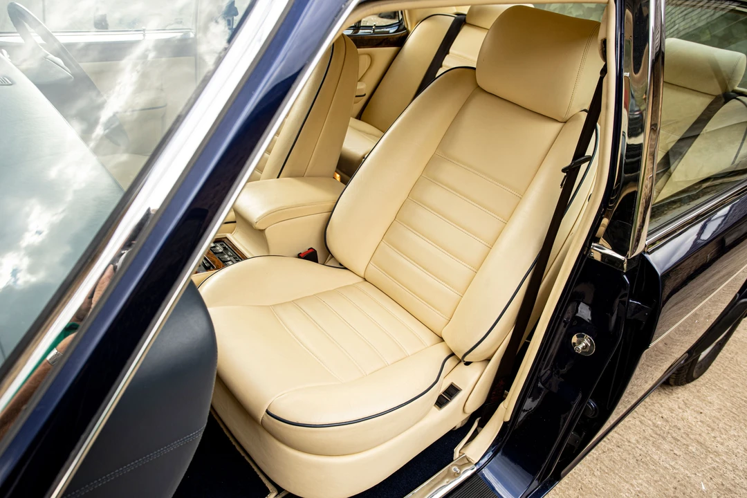 1997 Bentley Brooklands - Image 17 of 25