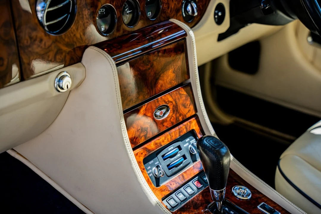 1997 Bentley Mulsanne - Image 19 of 30