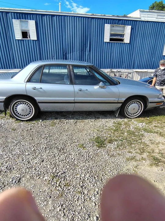 1997 Buick LeSabre - Image 2 of 8