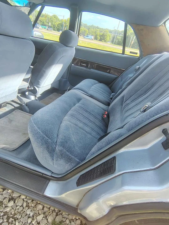 1997 Buick LeSabre - Image 6 of 8