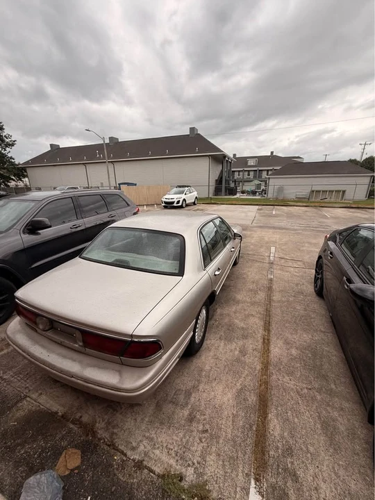 1997 Buick LeSabre - Image 9 of 18