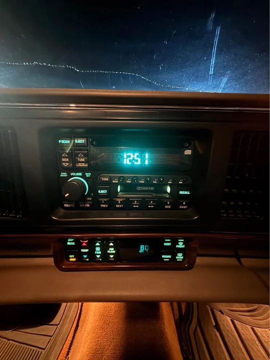 1997 Buick LeSabre - Image 17 of 18