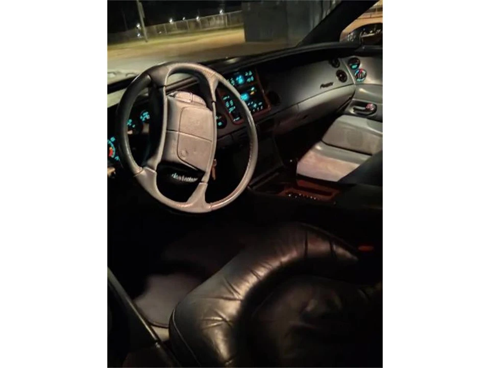 1997 Buick Riviera 8th Gen - Image 3 of 24