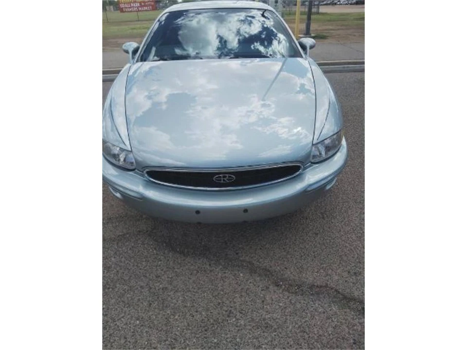 1997 Buick Riviera 8th Gen - Image 23 of 24