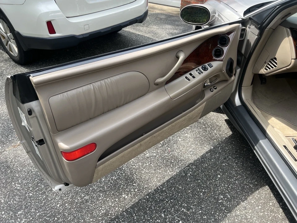1997 Buick Riviera 8th Gen - Image 9 of 20
