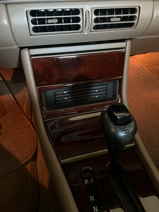 1997 Buick Riviera 8th Gen - Image 16 of 20