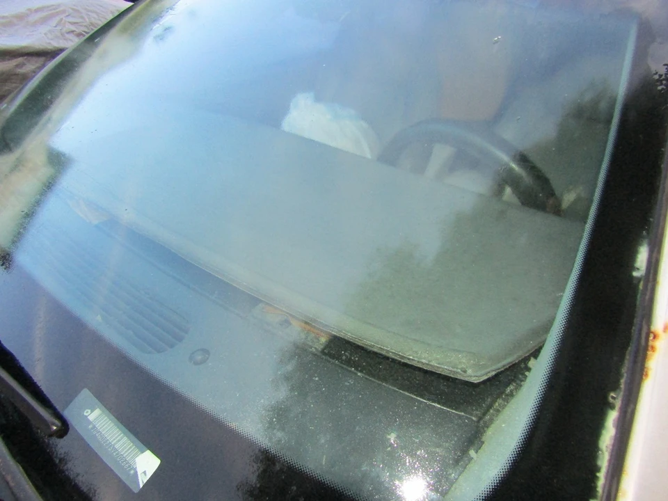 1997 Buick Riviera 8th Gen - Image 20 of 25