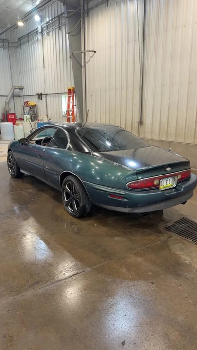 1997 Buick Riviera 8th Gen - Image 3 of 6