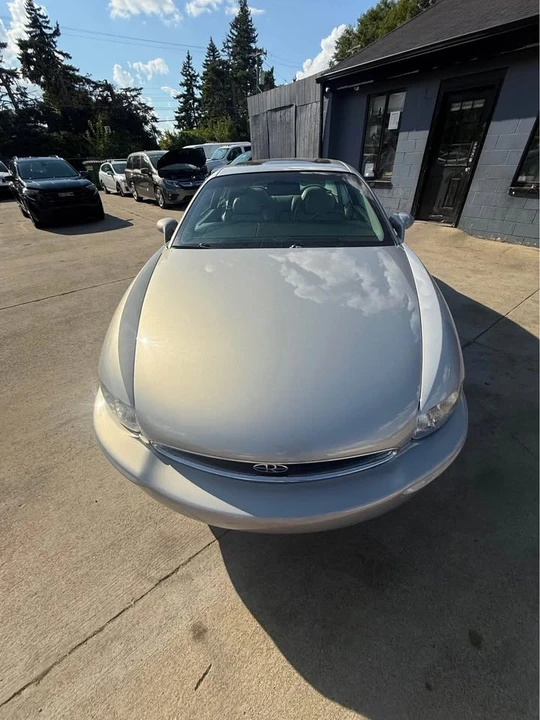 1997 Buick Riviera 8th Gen - Image 6 of 20
