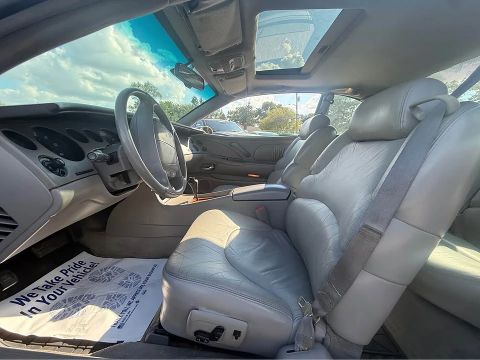 1997 Buick Riviera 8th Gen - Image 18 of 20
