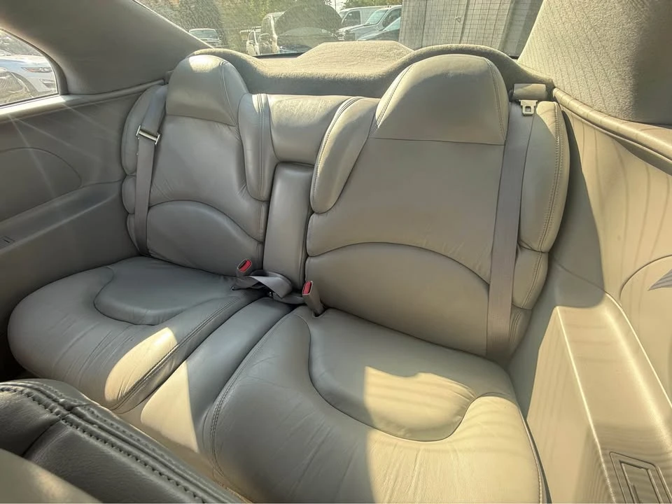 1997 Buick Riviera 8th Gen - Image 17 of 20
