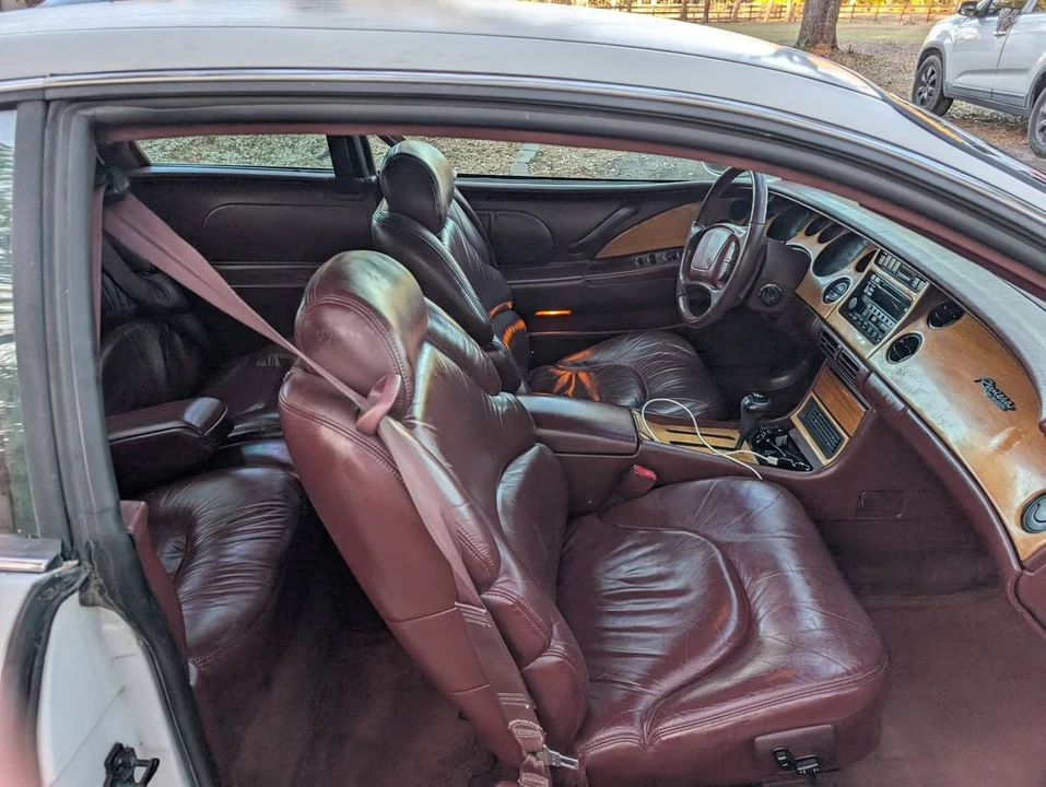 1997 Buick Riviera - Image 3 of 10