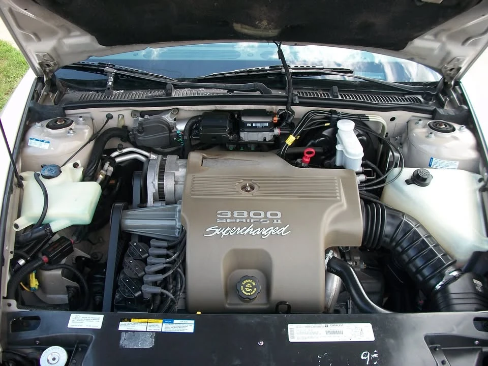 1997 Buick Riviera 8th Gen - Image 20 of 20