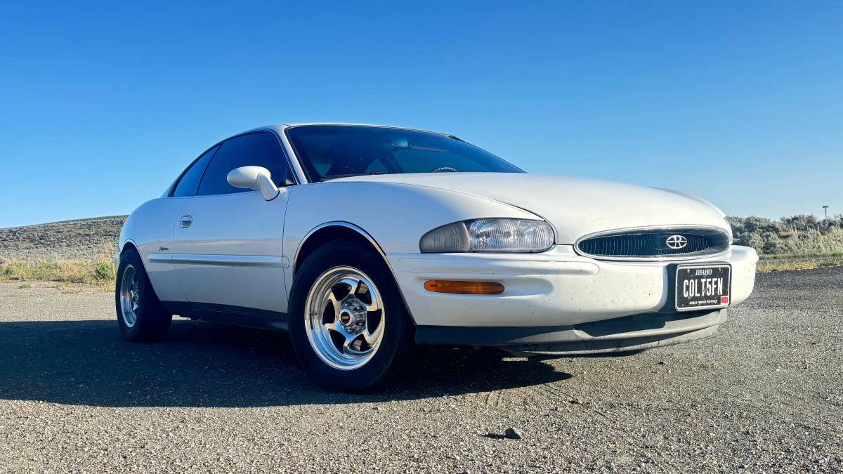 1997 Buick Riviera - Image 4 of 7