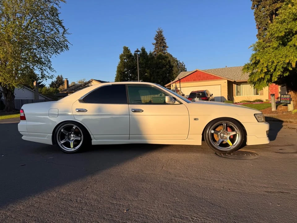 1997 Nissan Laurel 8th Gen - Image 2 of 9