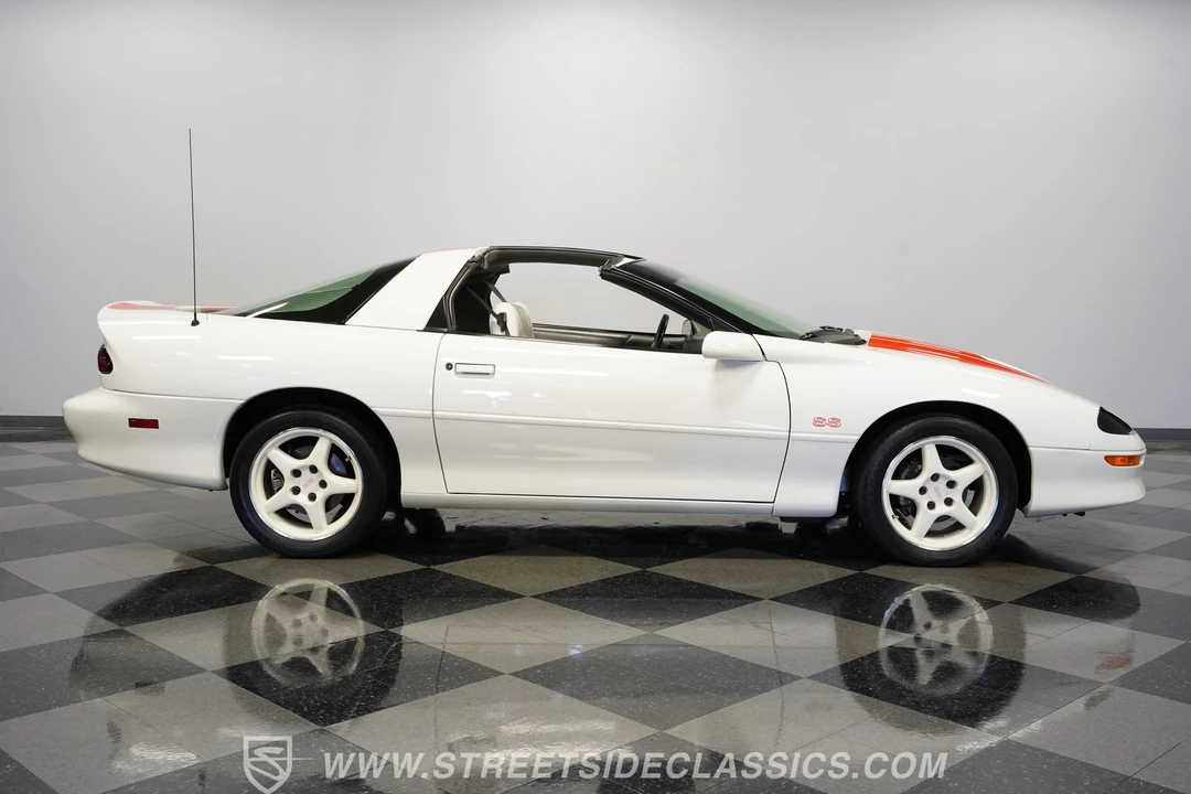 1997 Chevrolet Camaro SS 4th Gen - Image 11 of 31