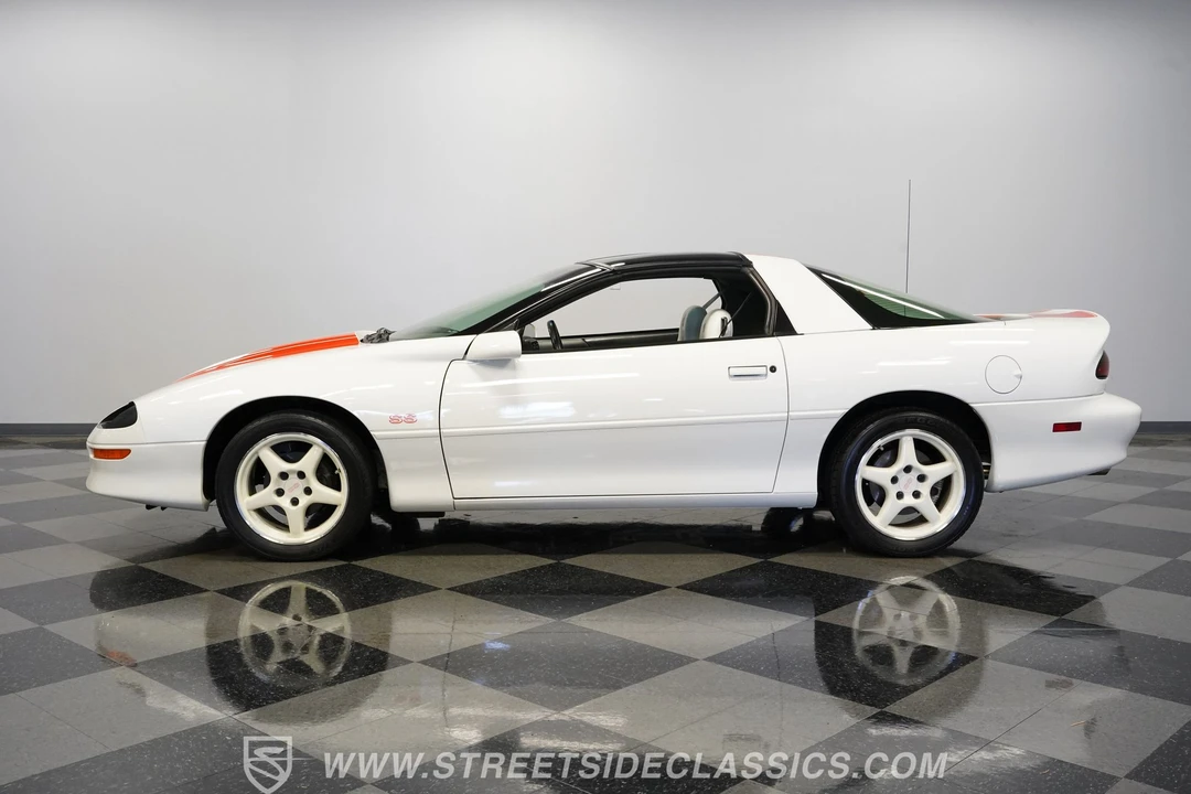 1997 Chevrolet Camaro SS 4th Gen - Image 6 of 31