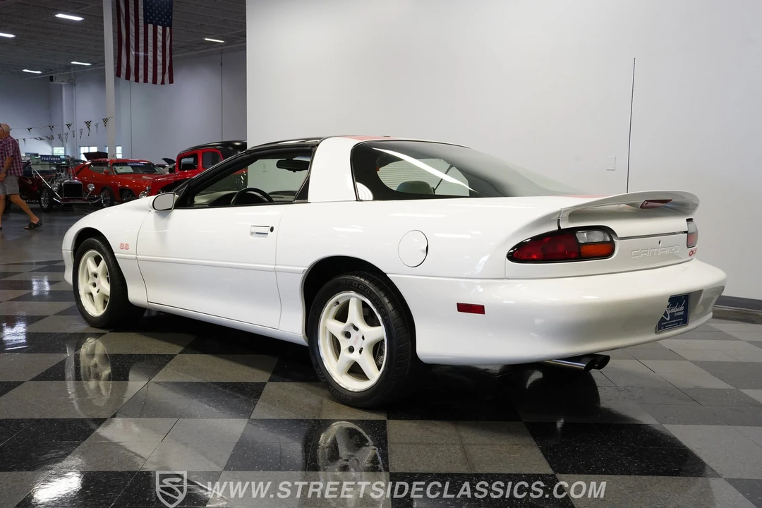 1997 Chevrolet Camaro SS 4th Gen - Image 7 of 31