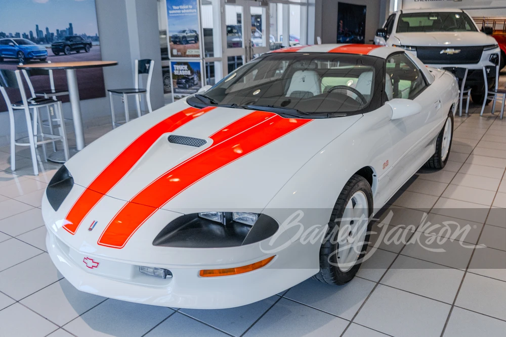 1997 Chevrolet Camaro SS 4th Gen - Image 16 of 29