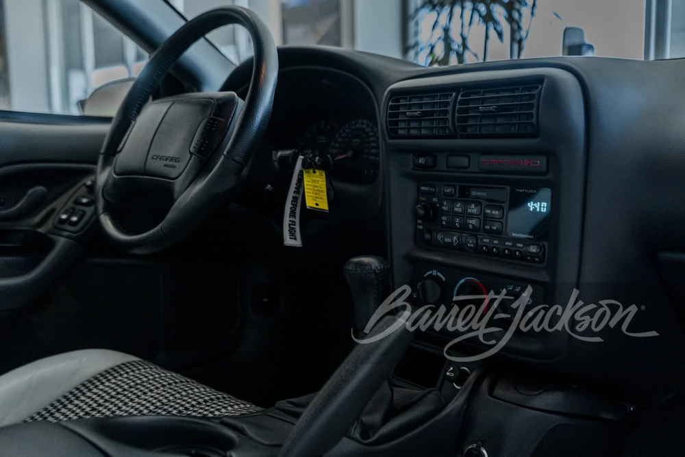 1997 Chevrolet Camaro SS 4th Gen - Image 10 of 29