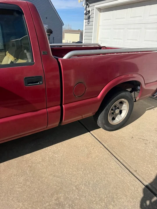 1997 Chevrolet S-10 - Image 2 of 7