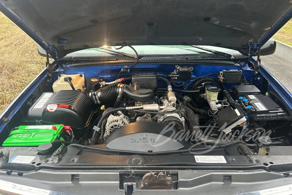 1997 Chevrolet C/K 4th Gen - Image 2 of 11