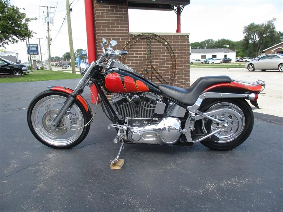 1997 GMC - Image 12 of 31