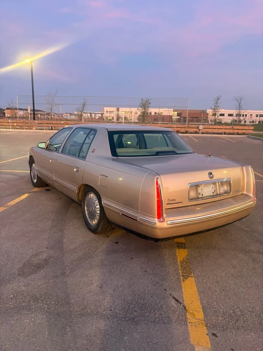 1997 Cadillac DeVille 7th Gen - Image 4 of 4