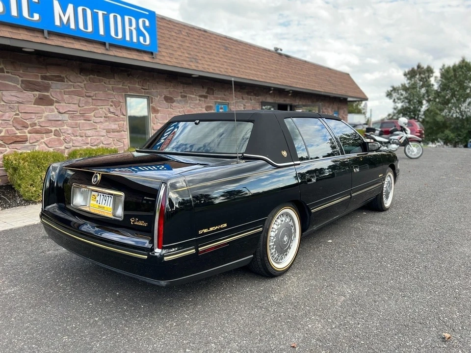1997 Cadillac DeVille 8th Gen - Image 8 of 12