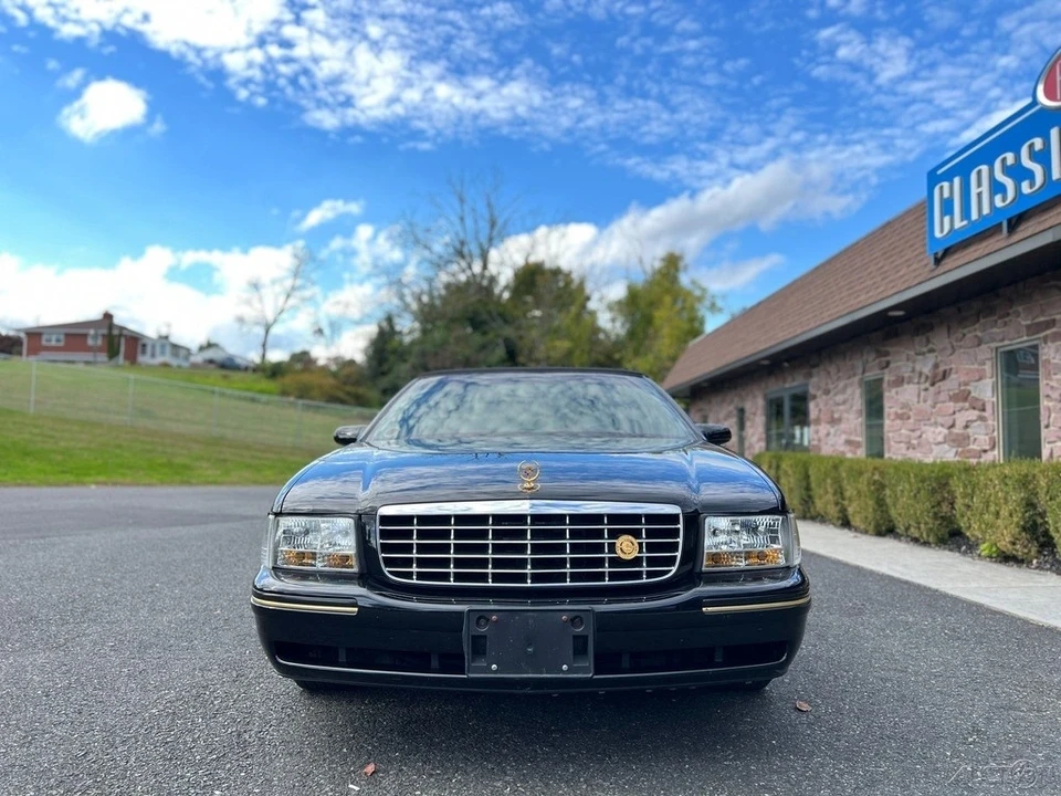 1997 Cadillac DeVille 8th Gen - Image 4 of 12