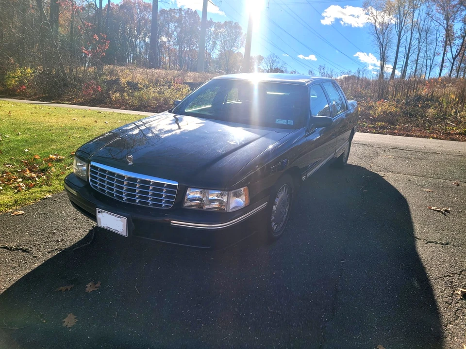 1997 Cadillac DeVille 7th Gen - Image 12 of 13