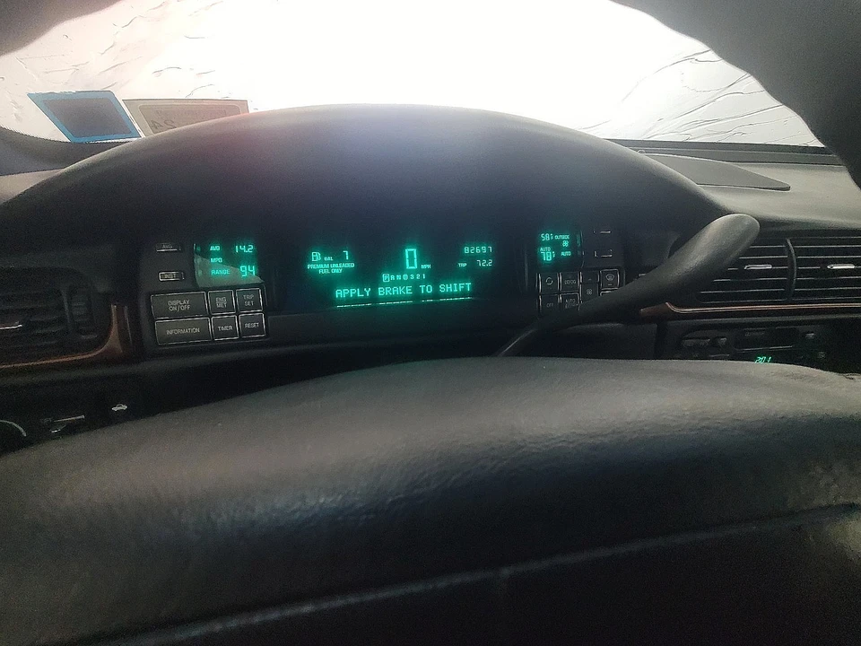 1997 Cadillac DeVille 7th Gen - Image 8 of 13