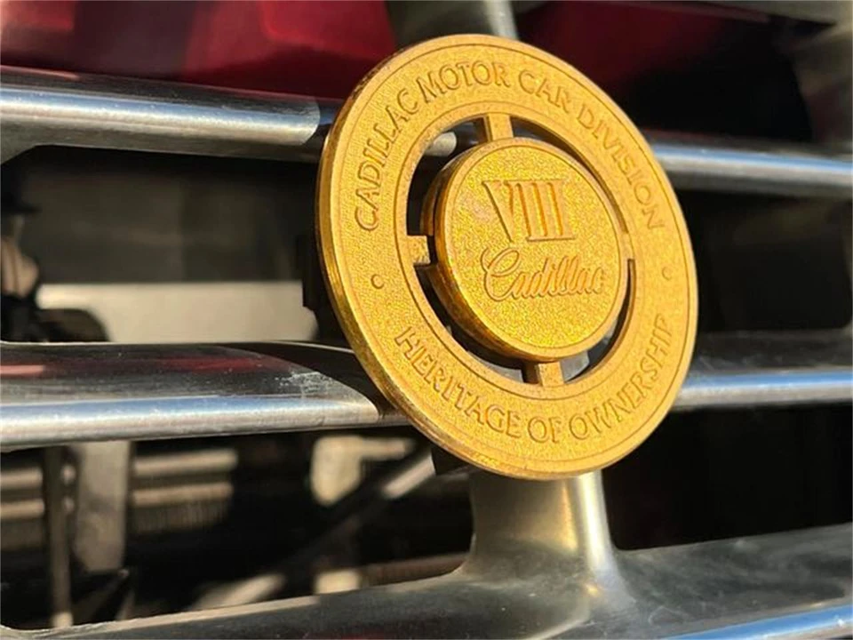 1997 Cadillac DeVille 7th Gen - Image 11 of 31