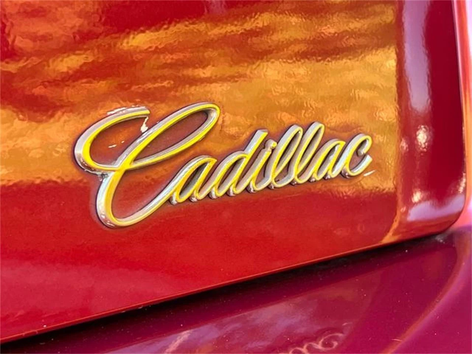1997 Cadillac DeVille 7th Gen - Image 14 of 31
