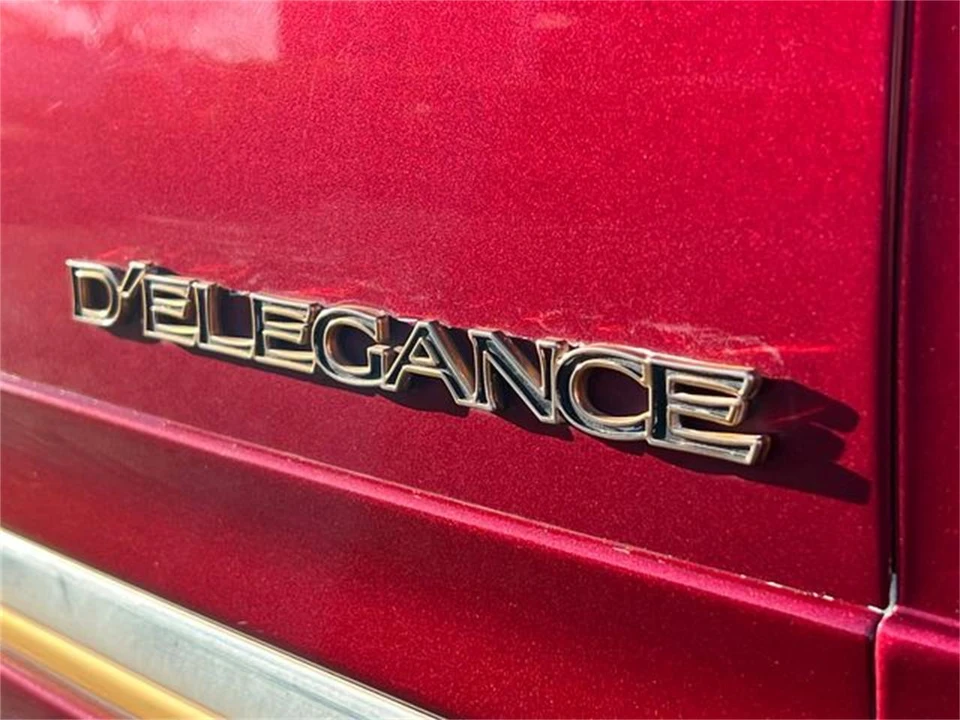 1997 Cadillac DeVille 7th Gen - Image 13 of 31