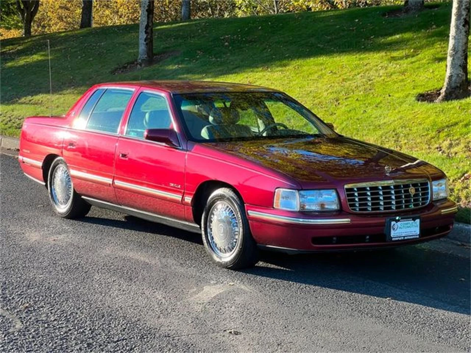 1997 Cadillac DeVille 7th Gen - Image 8 of 31
