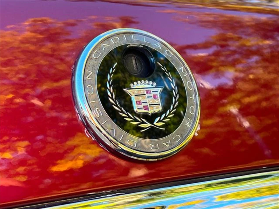 1997 Cadillac DeVille 7th Gen - Image 15 of 31