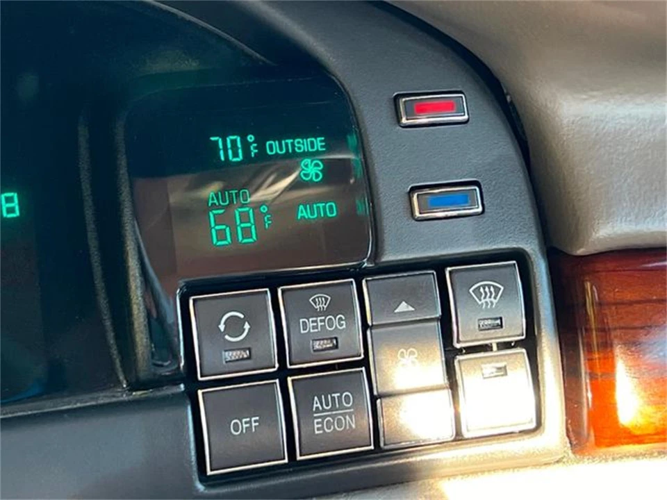 1997 Cadillac DeVille 7th Gen - Image 28 of 31