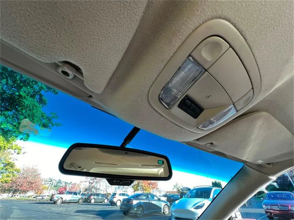 1997 Cadillac DeVille 7th Gen - Image 30 of 31