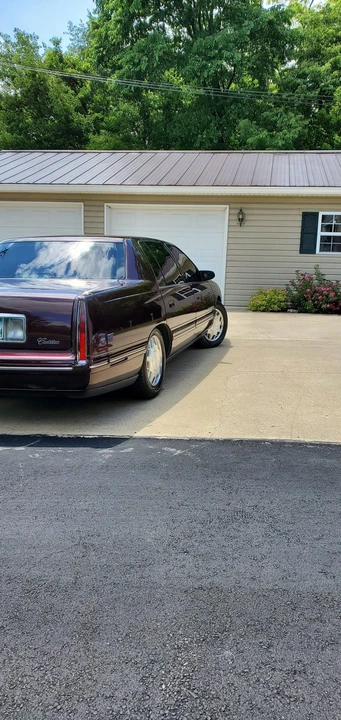 1997 Cadillac DeVille 7th Gen - Image 21 of 31